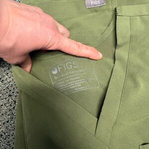 Figs Women's Green scrub set